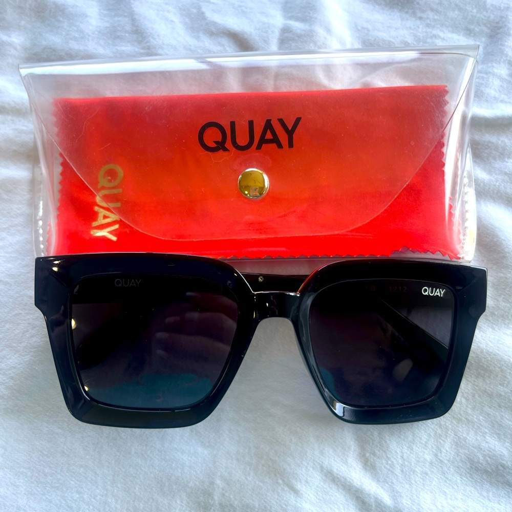 QUAY sunglasses. Style: Fool’s Gold. Black with gold on top.